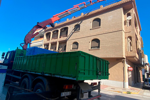 camion-pluma-1